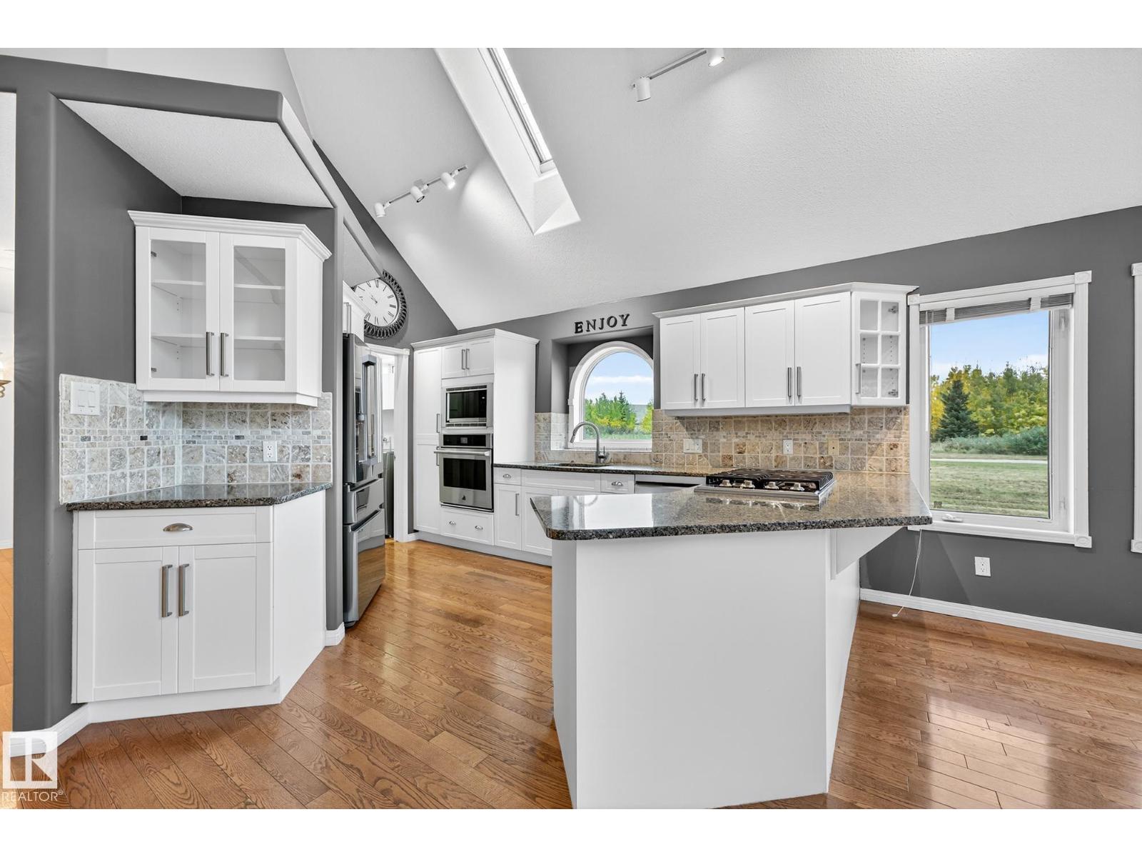 1085 Carter Crest Rd Nw, Edmonton, Alberta  T6R 2N2 - Photo 9 - E4460668