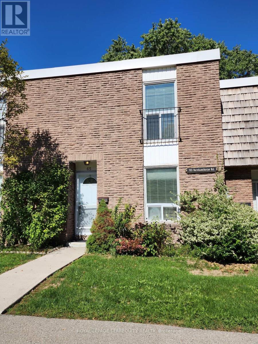 65 - 703 BURNHAMTHORPE ROAD, Toronto, Ontario
