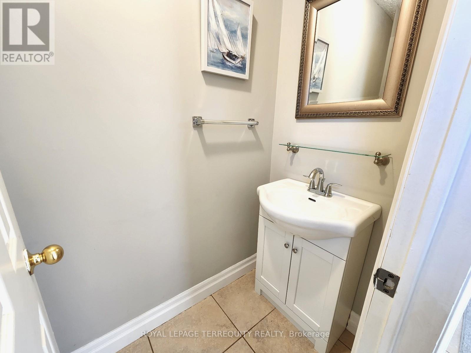65 - 703 Burnhamthorpe Road, Toronto, Ontario  M9C 2Z6 - Photo 12 - W12443162