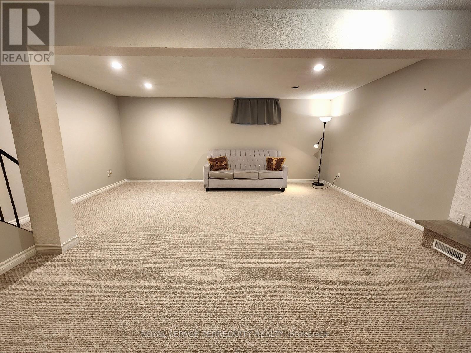65 - 703 Burnhamthorpe Road, Toronto, Ontario  M9C 2Z6 - Photo 20 - W12443162