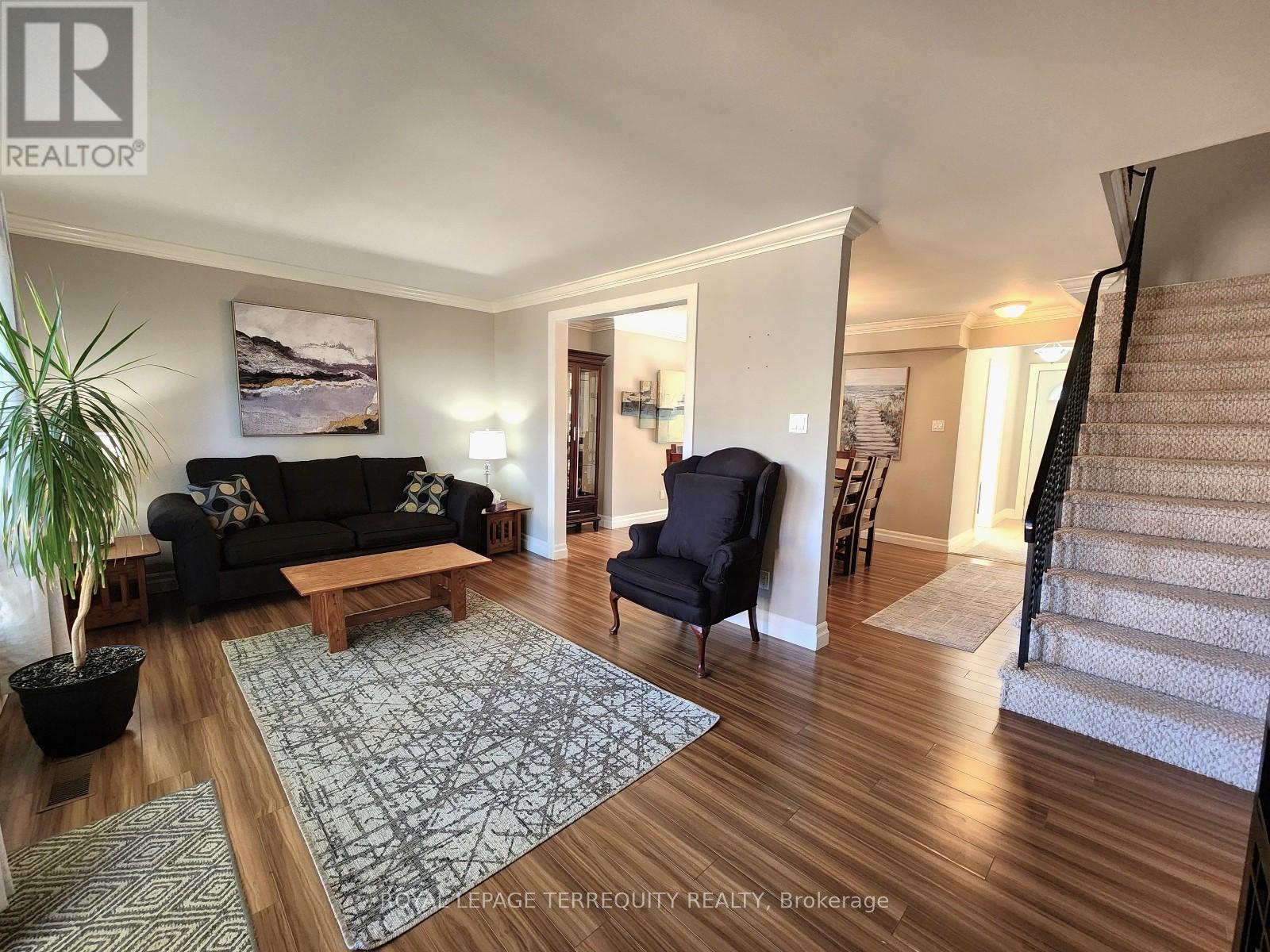 65 - 703 Burnhamthorpe Road, Toronto, Ontario  M9C 2Z6 - Photo 5 - W12443162