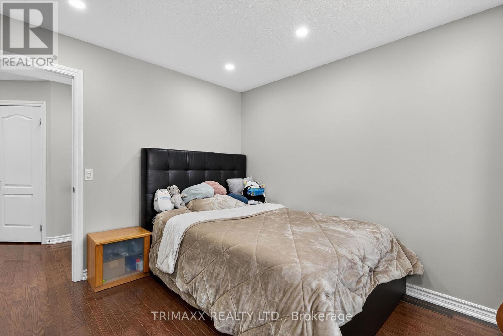 30 Learmont Avenue, Caledon, Ontario  L7C 3N3 - Photo 27 - W12443182