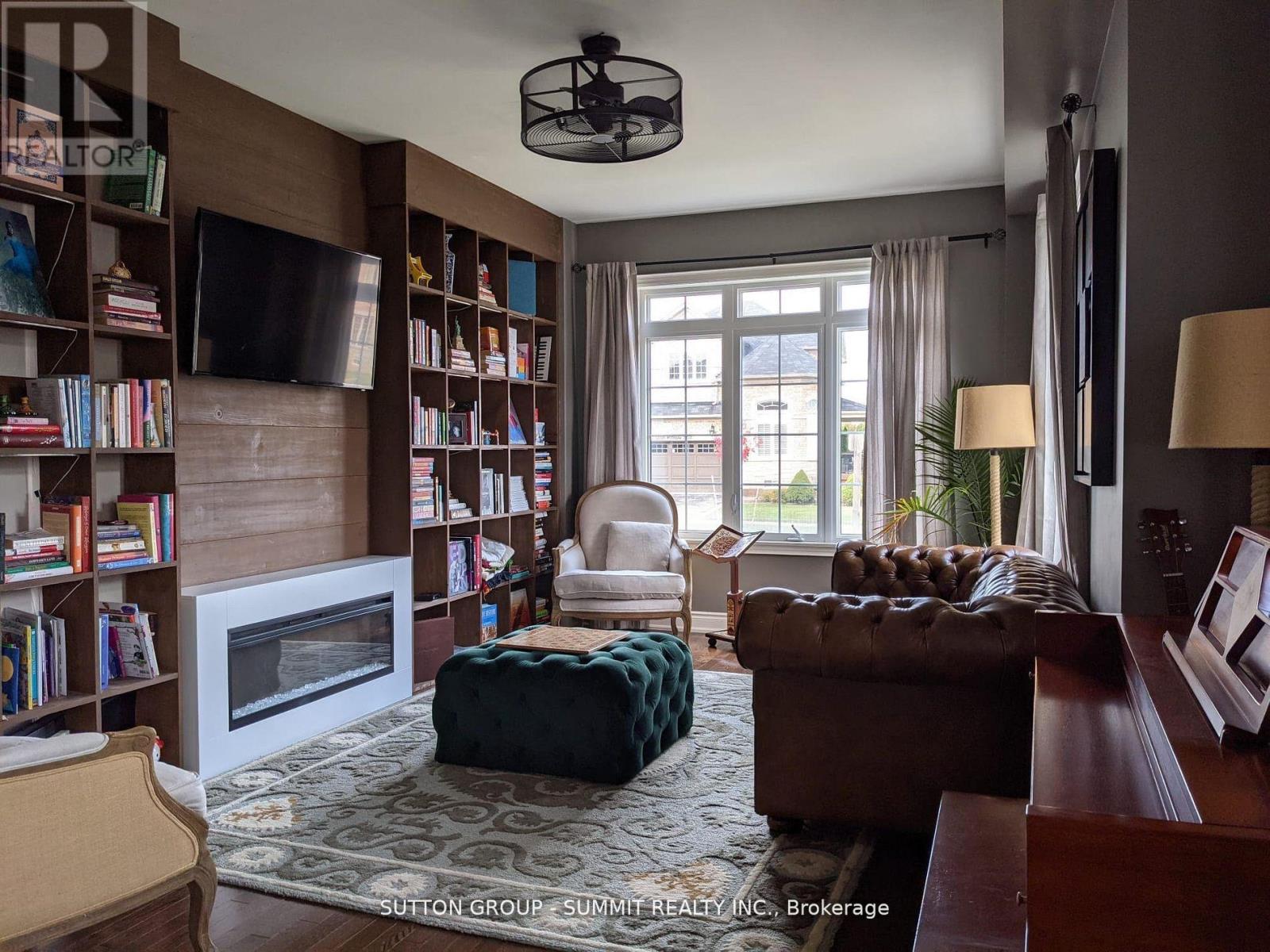 5456 Oscar Peterson Boulevard, Mississauga (Churchill Meadows), Ontario  L5M 0W2 - Photo 5 - W12443195