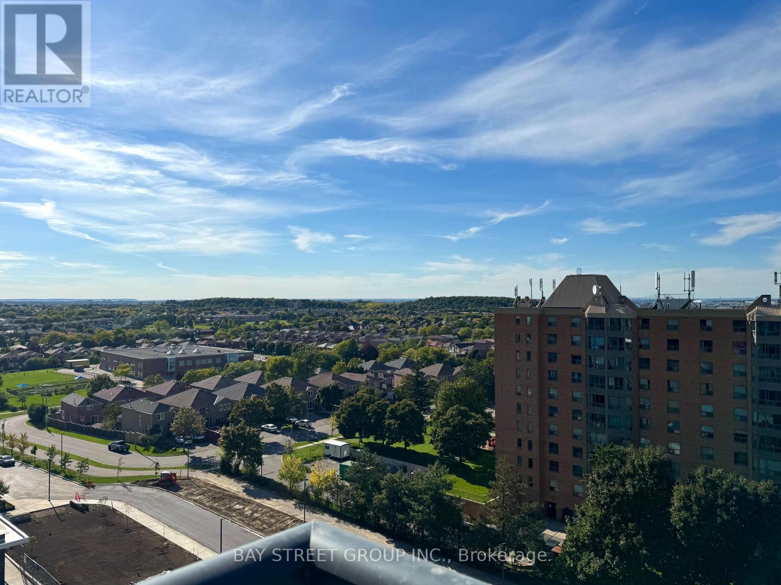 907 - 15 Watergarden Drive, Mississauga, Ontario  L5R 0H4 - Photo 9 - W12439946