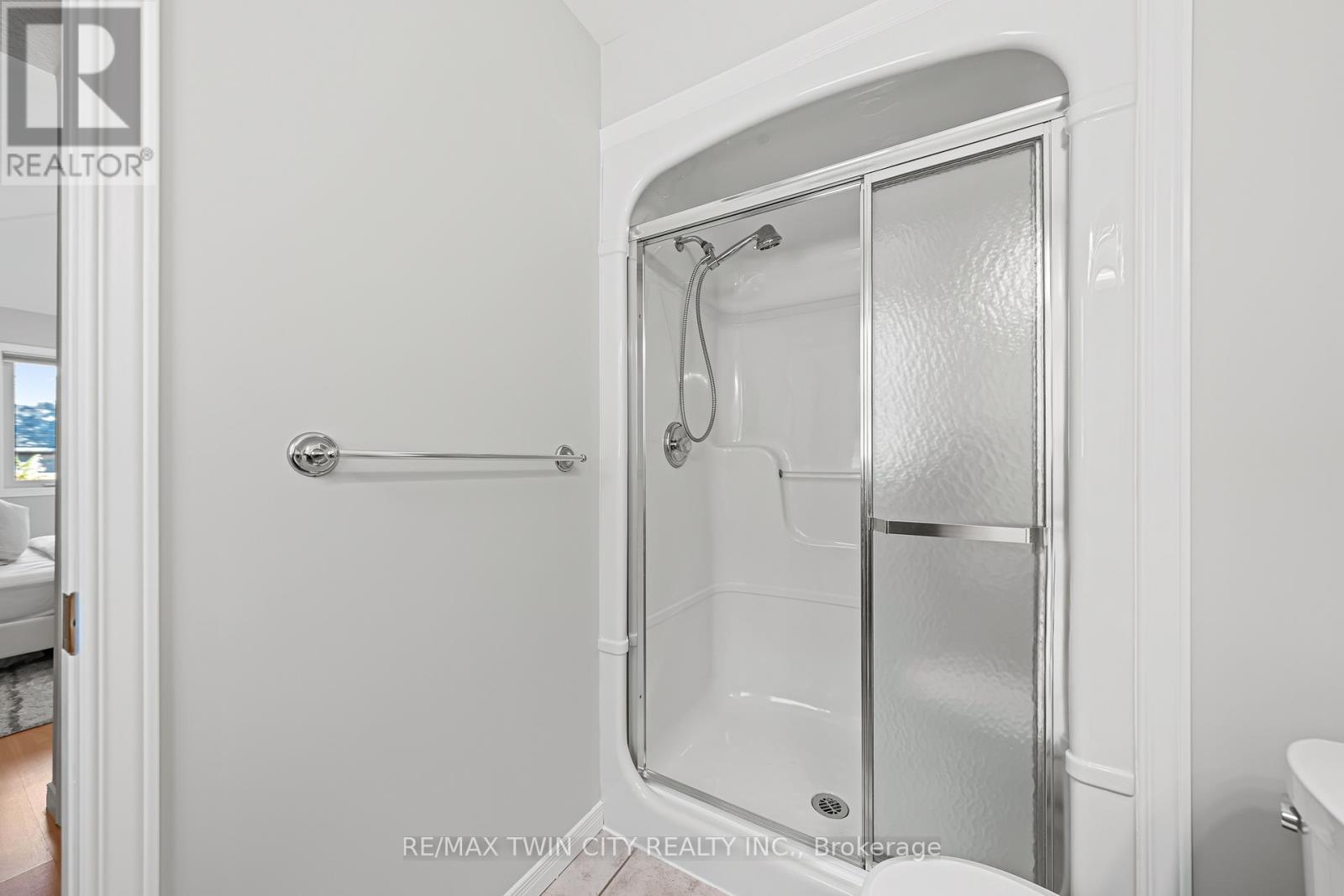 432 Sandbanks Crescent, Waterloo, Ontario  N2V 2J1 - Photo 29 - X12443137