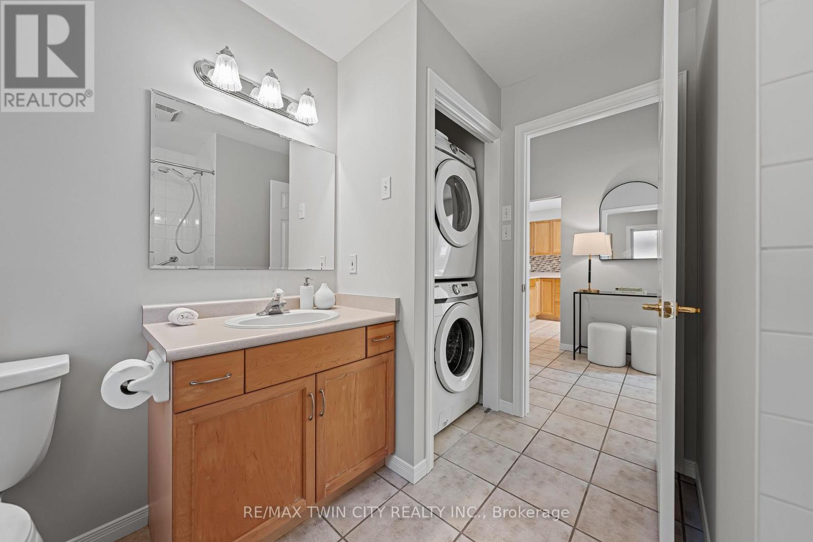 432 Sandbanks Crescent, Waterloo, Ontario  N2V 2J1 - Photo 35 - X12443137