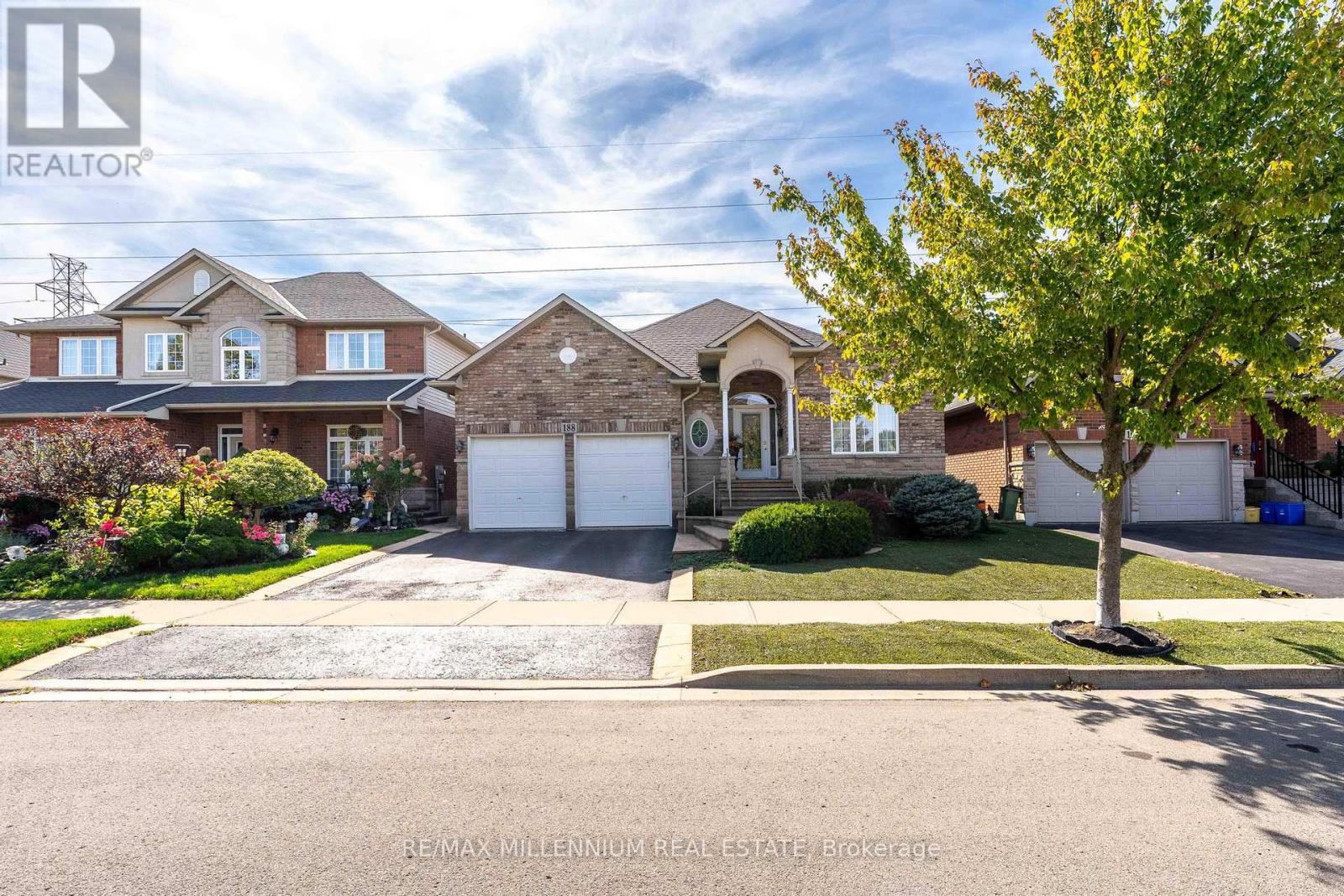188 Blue Mountain Drive, Hamilton, Ontario  L0R 1P0 - Photo 2 - X12443139