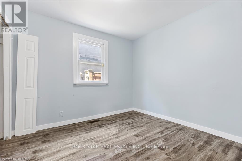 235 Hamilton Road, London East, Ontario  N5Z 1P9 - Photo 15 - X12443160