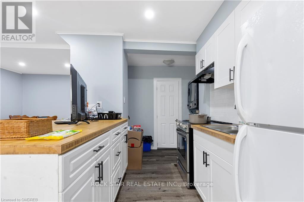 235 Hamilton Road, London East, Ontario  N5Z 1P9 - Photo 3 - X12443160