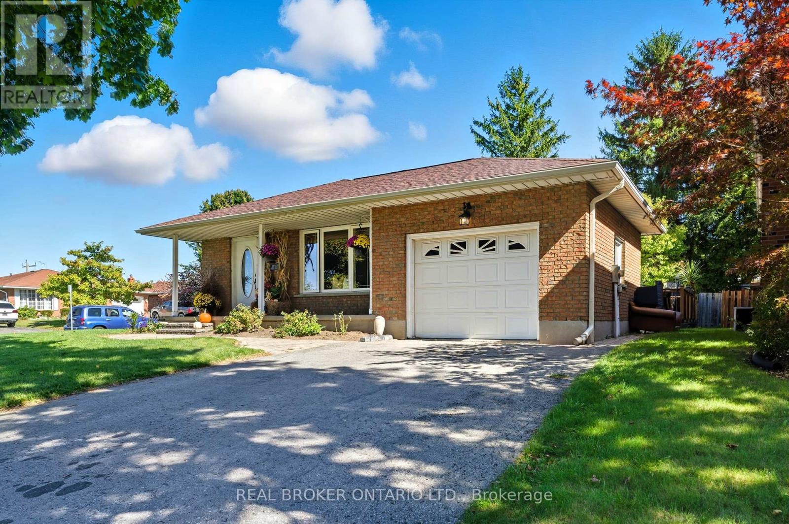 39 Carriage Road, Norfolk, Ontario  N3Y 4Y3 - Photo 1 - X12443183