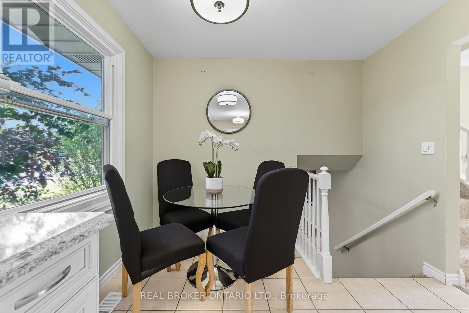 39 Carriage Road, Norfolk, Ontario  N3Y 4Y3 - Photo 14 - X12443183