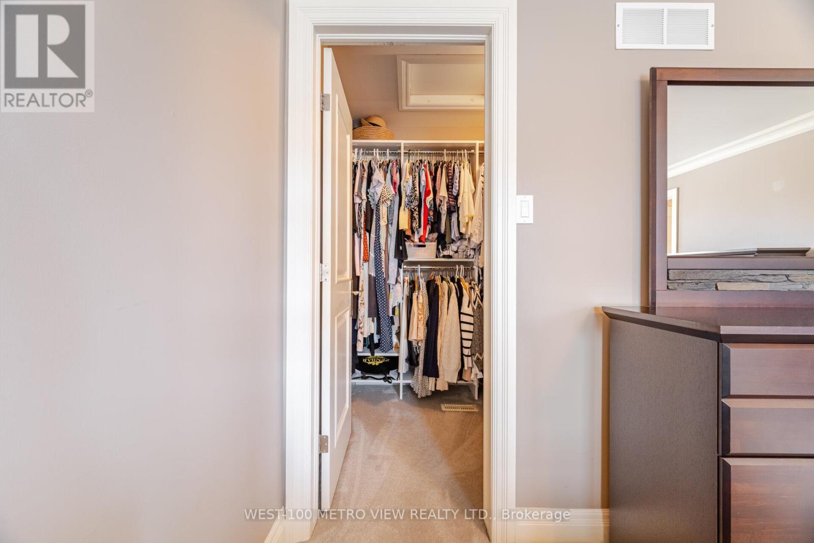 11 Brooking Court, Hamilton, Ontario  L9G 0A6 - Photo 23 - X12443187