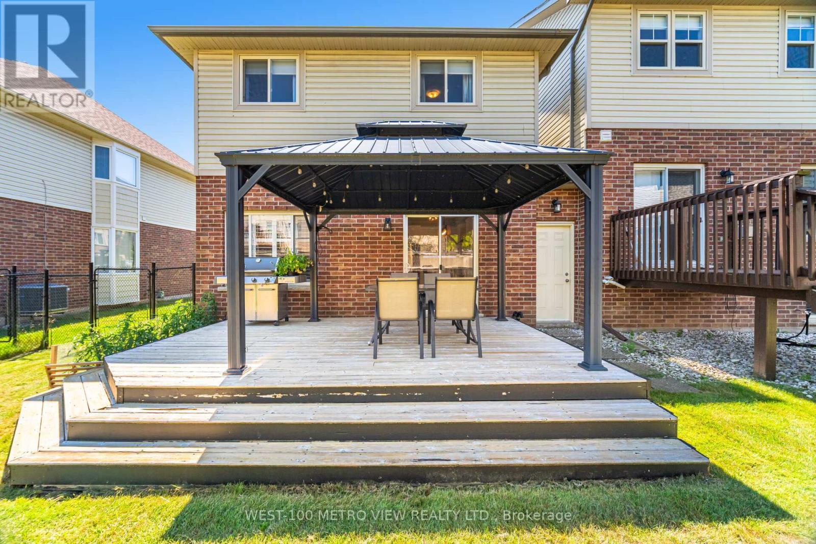 11 Brooking Court, Hamilton, Ontario  L9G 0A6 - Photo 37 - X12443187