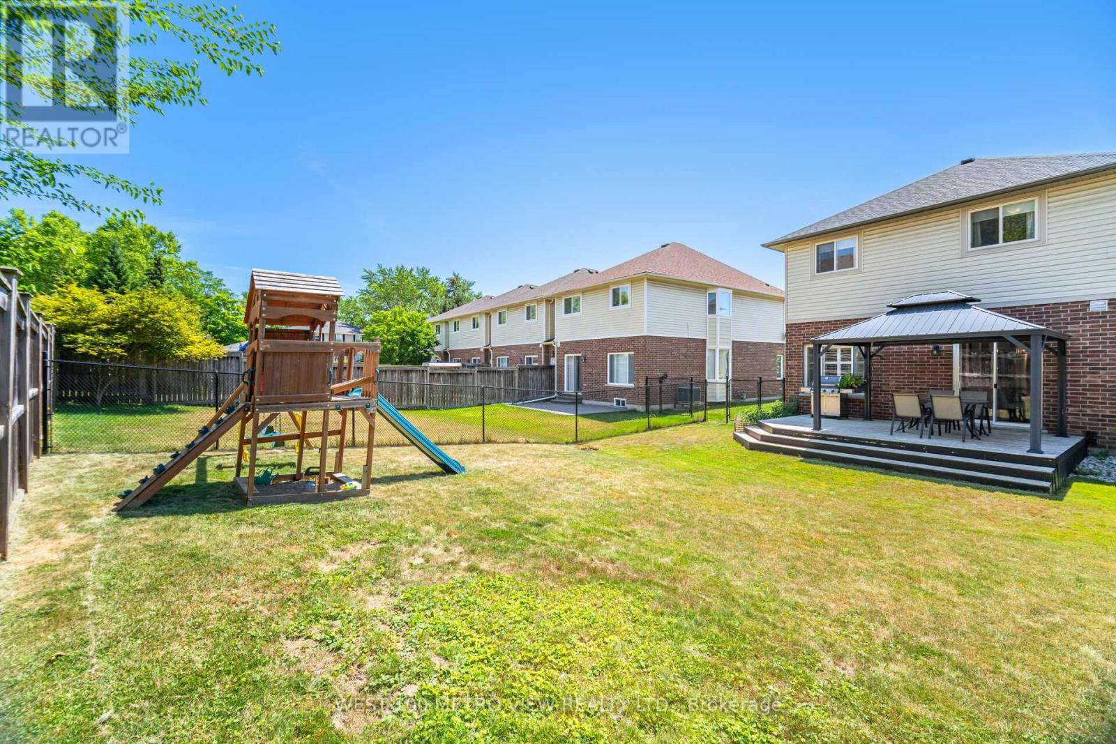 11 Brooking Court, Hamilton, Ontario  L9G 0A6 - Photo 40 - X12443187