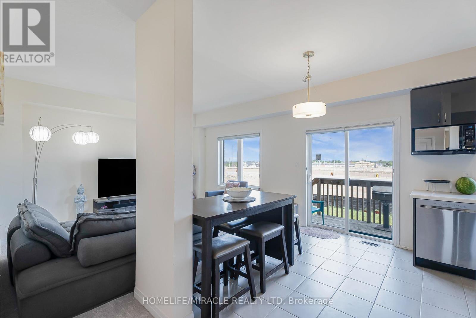 16 Scenic Ridge Gate, Brant, Ontario  N3L 0K4 - Photo 17 - X12443208