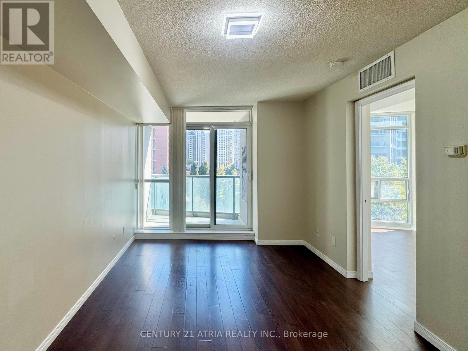 601 - 30 Harrison Garden Boulevard, Toronto, Ontario  M2N 7A9 - Photo 10 - C12436880