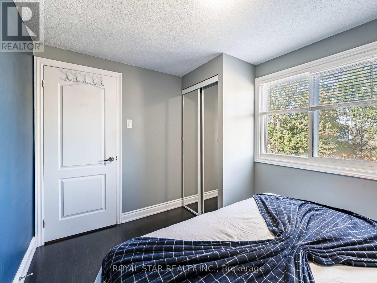 1 Gold Finch Court, Brampton, Ontario  L6S 2K7 - Photo 29 - W12436656
