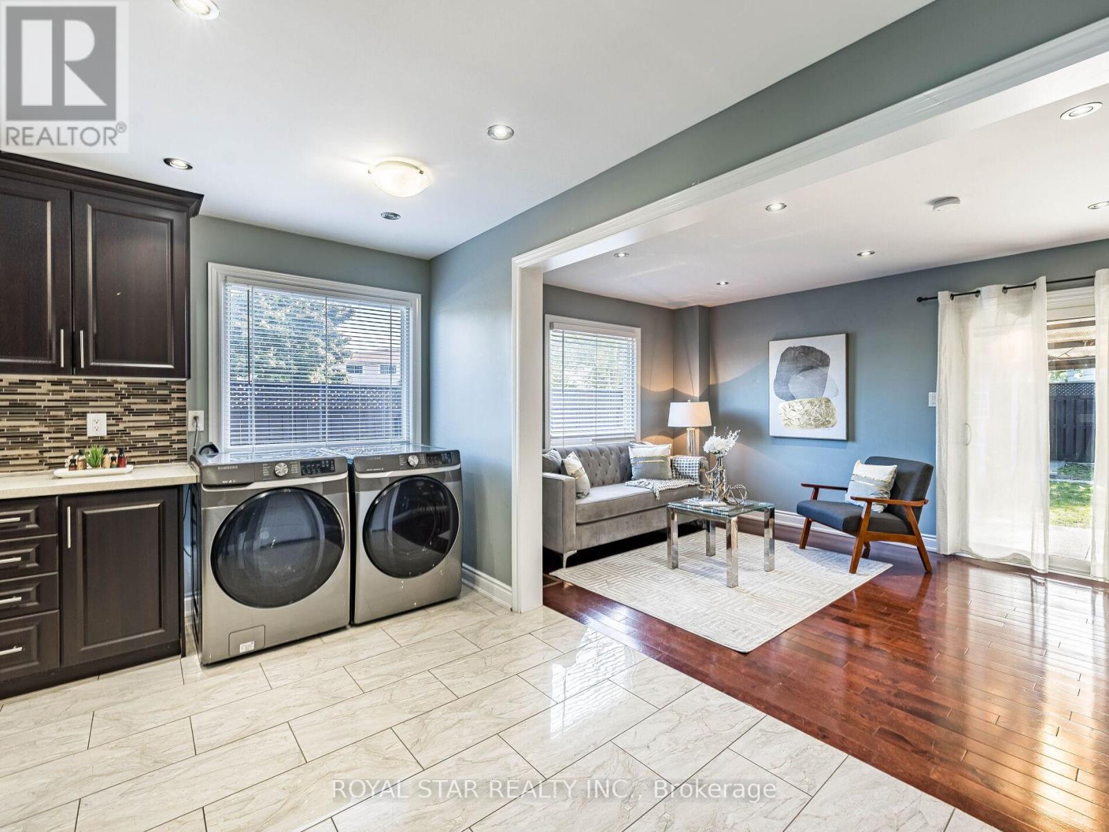 1 Gold Finch Court, Brampton, Ontario  L6S 2K7 - Photo 6 - W12436656