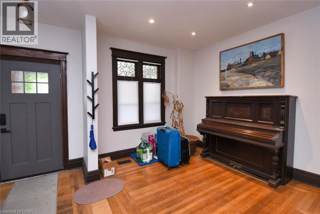 217 N Caroline Street S, Hamilton, Ontario  L8P 3L5 - Photo 4 - 40770094