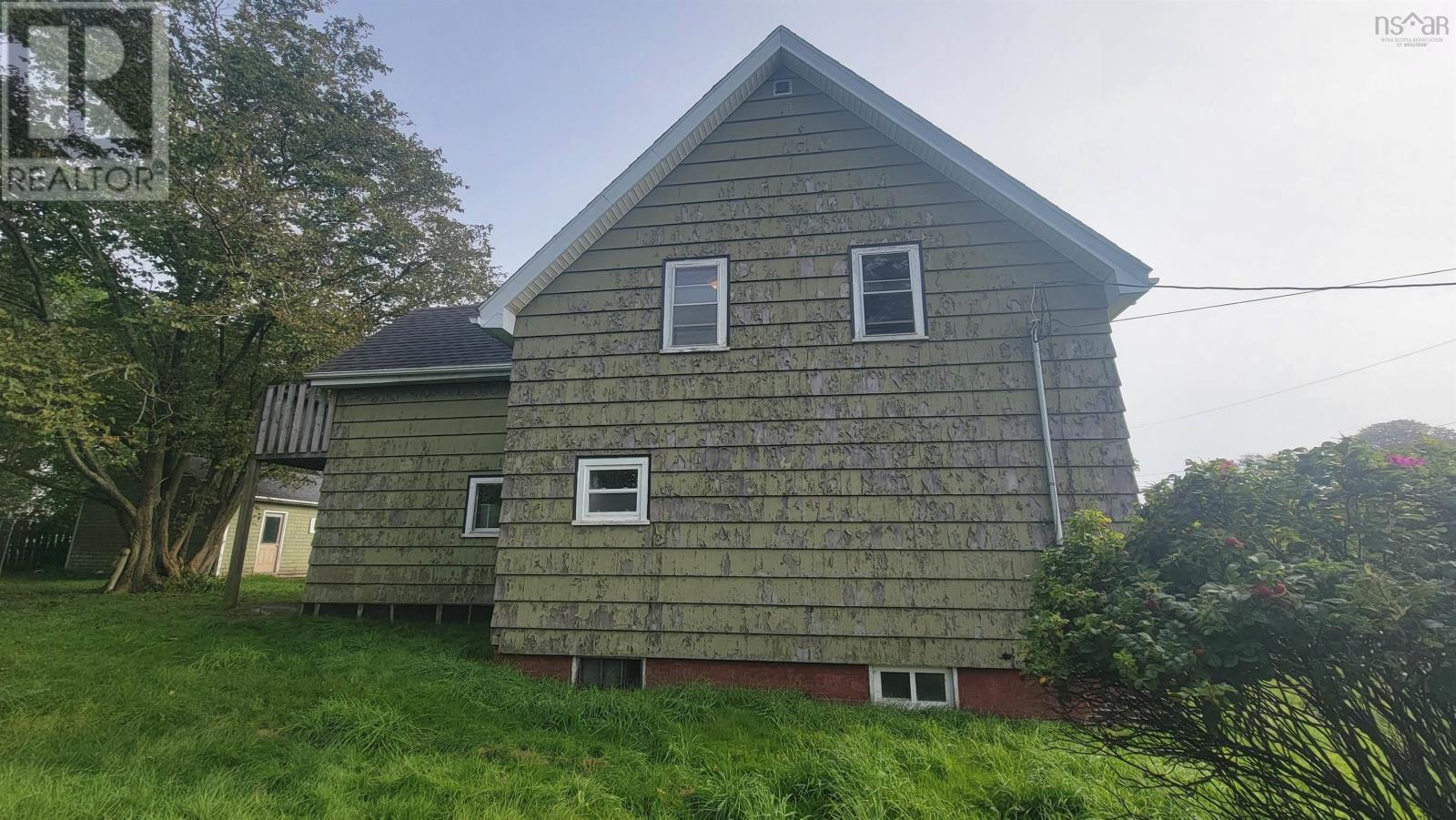 5 Prince Street, Yarmouth, Nova Scotia  B5A 1R4 - Photo 5 - 202522464