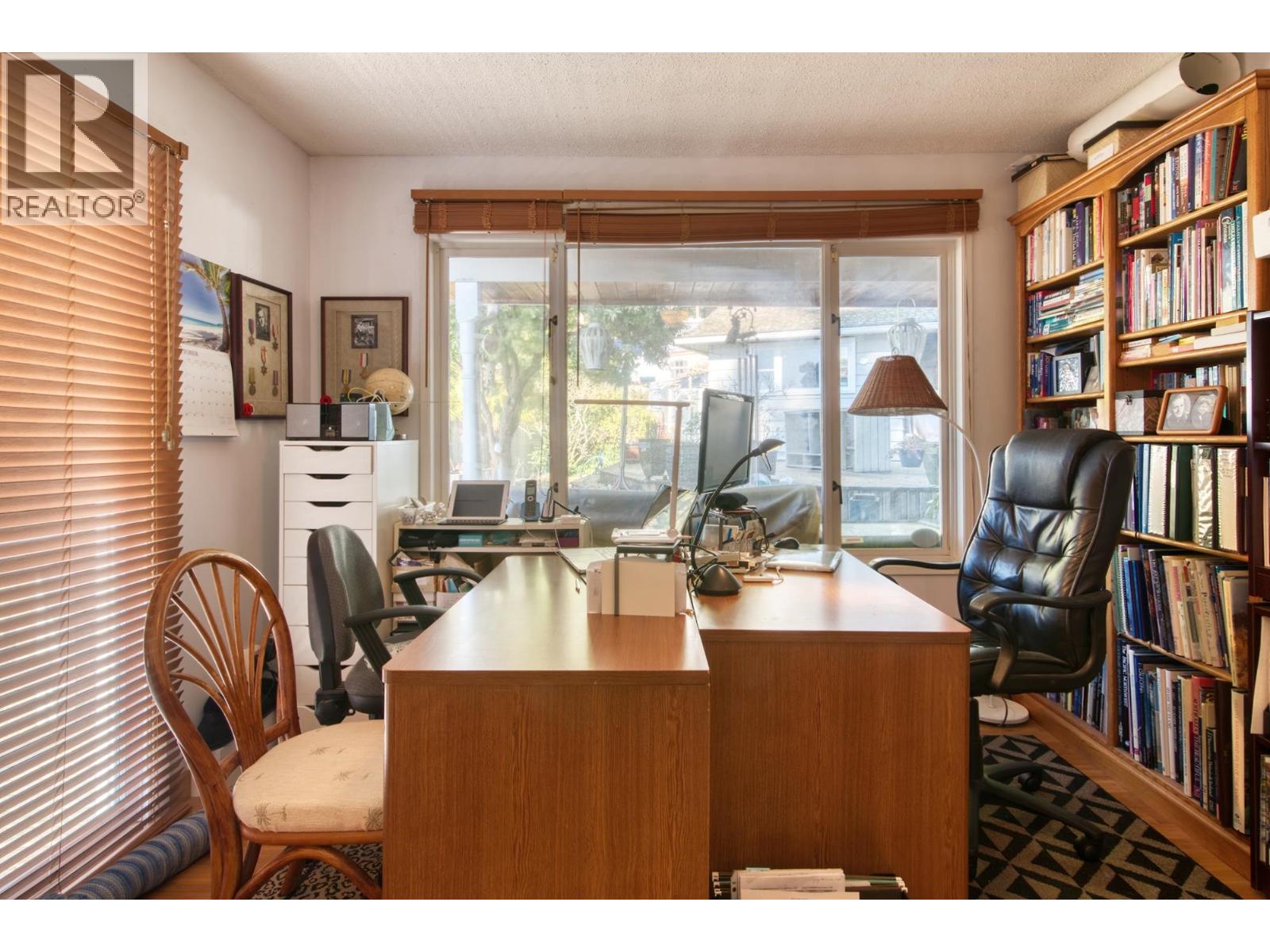 6437 Sunshine Coast Highway, Sechelt, British Columbia  V7Z 0N6 - Photo 26 - R2978938