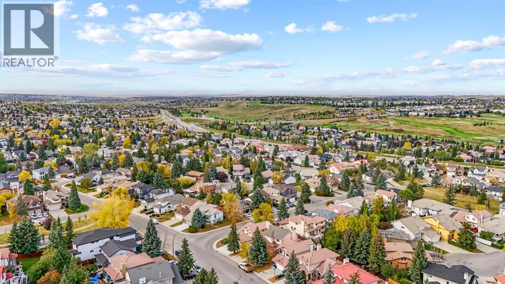 1024 Santana Road Nw, Calgary, Alberta  T3K 3M2 - Photo 6 - A2260607