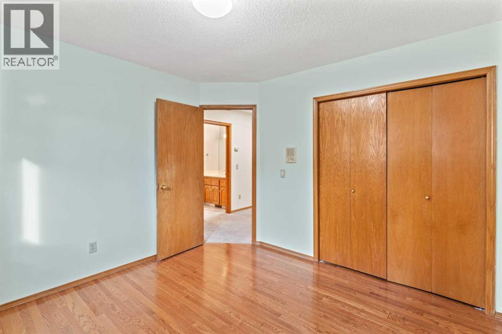 1024 Santana Road Nw, Calgary, Alberta  T3K 3M2 - Photo 28 - A2260607