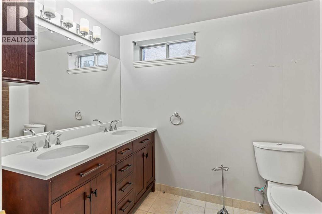 1024 Santana Road Nw, Calgary, Alberta  T3K 3M2 - Photo 44 - A2260607