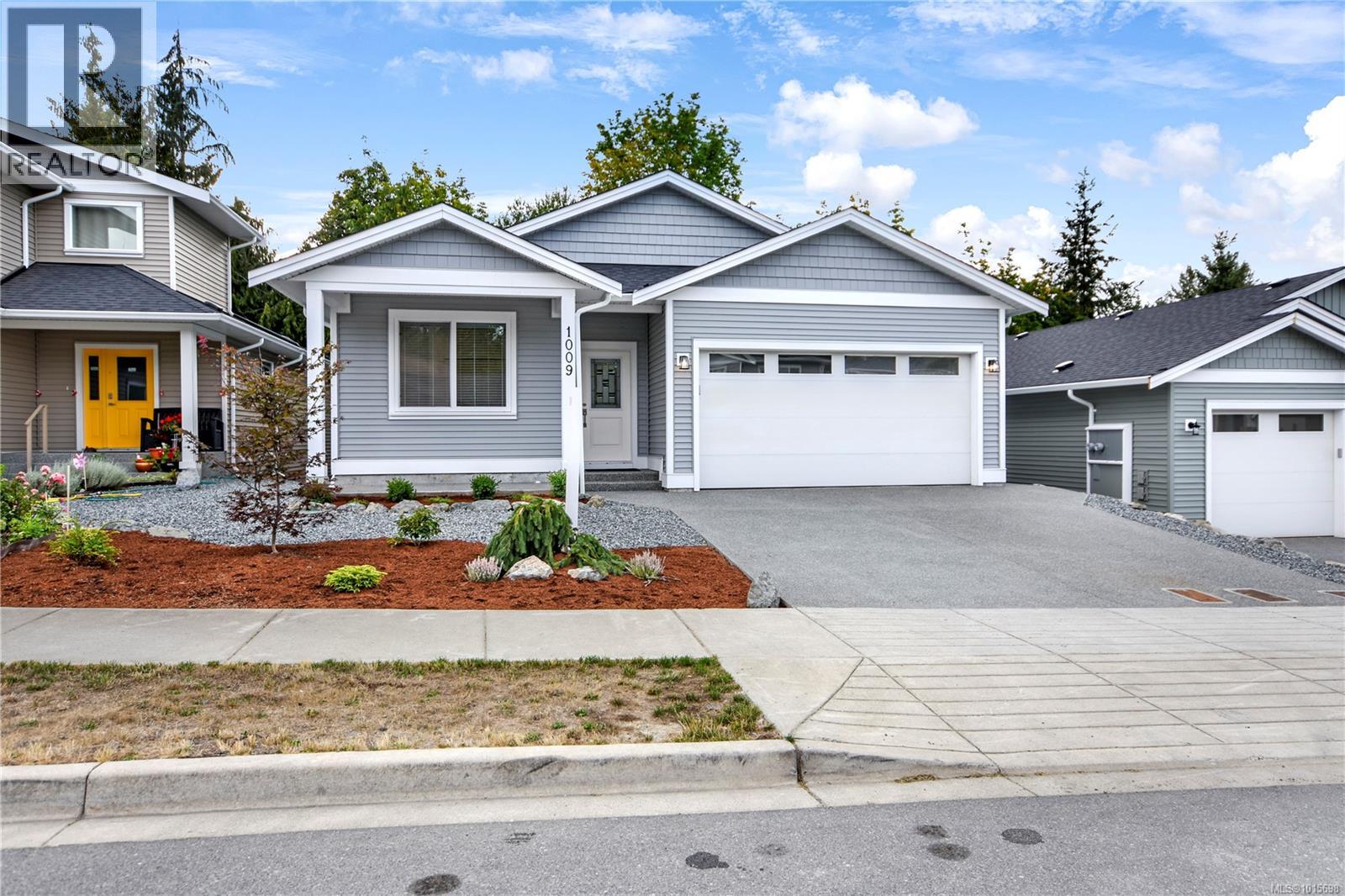 1009 Rozzano Pl, Ladysmith, British Columbia  V9G 1P8 - Photo 1 - 1015698