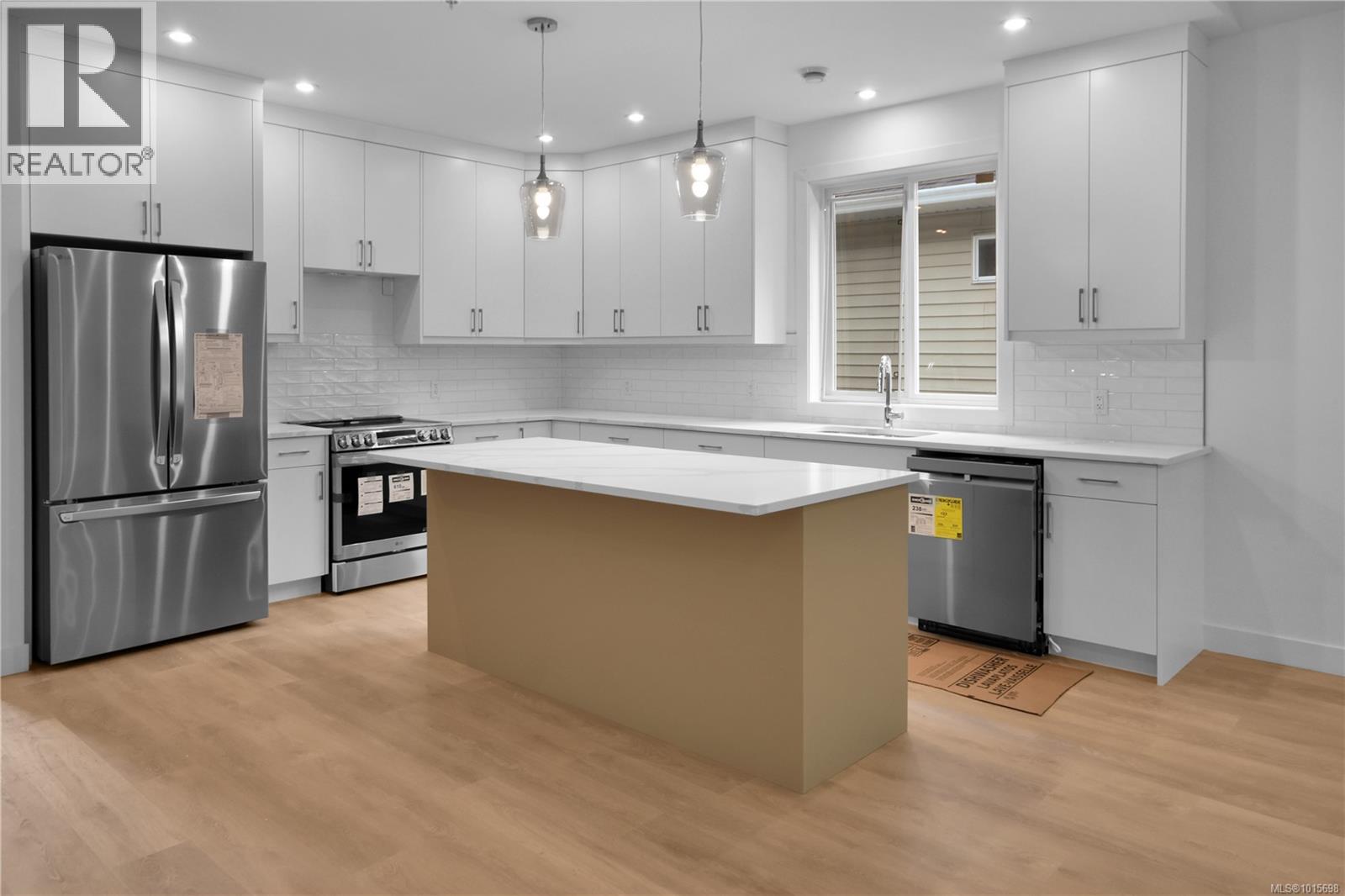 1009 Rozzano Pl, Ladysmith, British Columbia  V9G 1P8 - Photo 4 - 1015698
