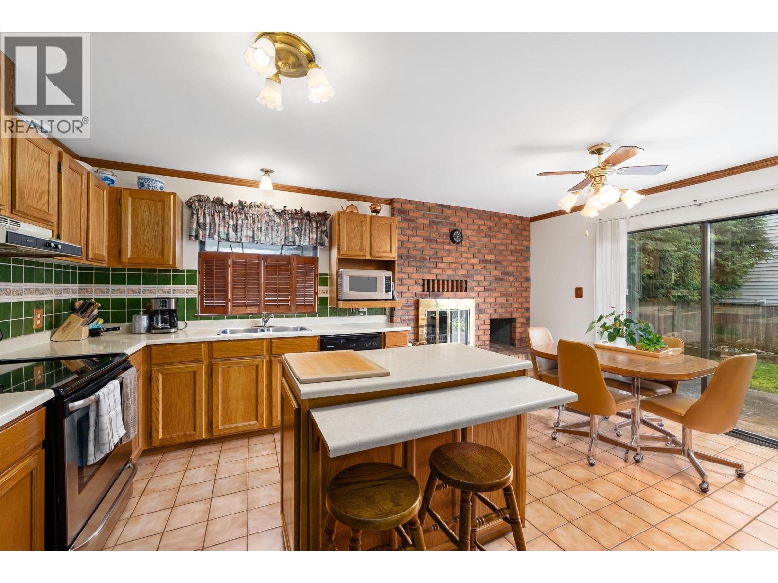 20460 Dale Drive, Maple Ridge, British Columbia  V2X 8V9 - Photo 8 - R3054639