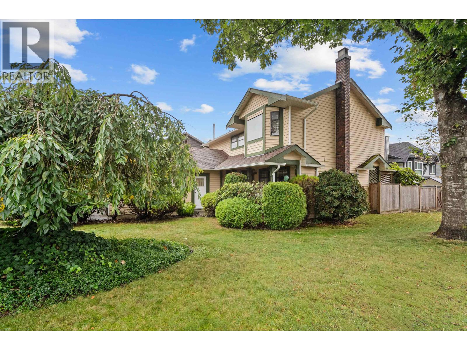 20460 Dale Drive, Maple Ridge, British Columbia  V2X 8V9 - Photo 4 - R3054639