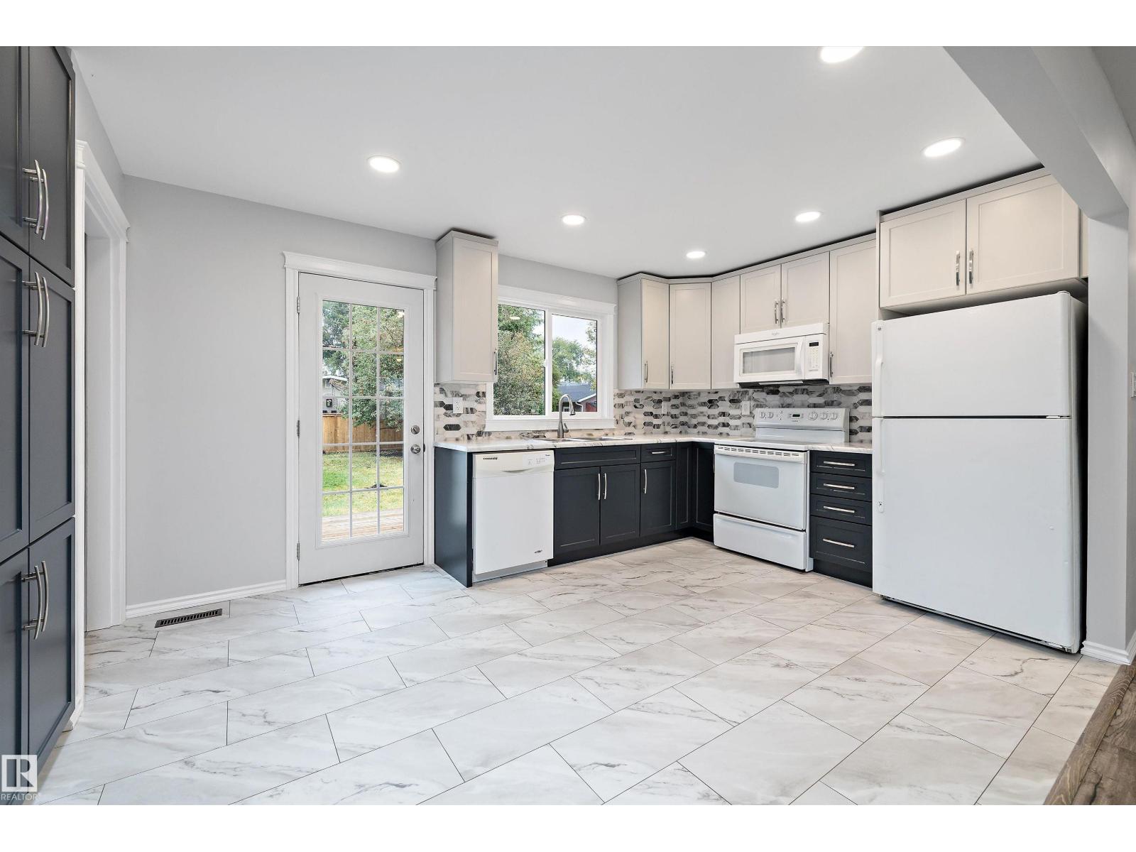 1032 Mony Penny Cr, Sherwood Park, Alberta  T8A 1C3 - Photo 12 - E4460673