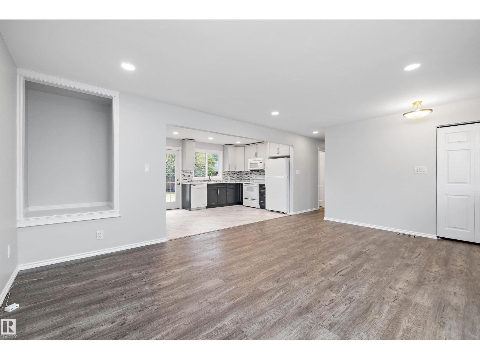 1032 Mony Penny Cr, Sherwood Park, Alberta  T8A 1C3 - Photo 6 - E4460673