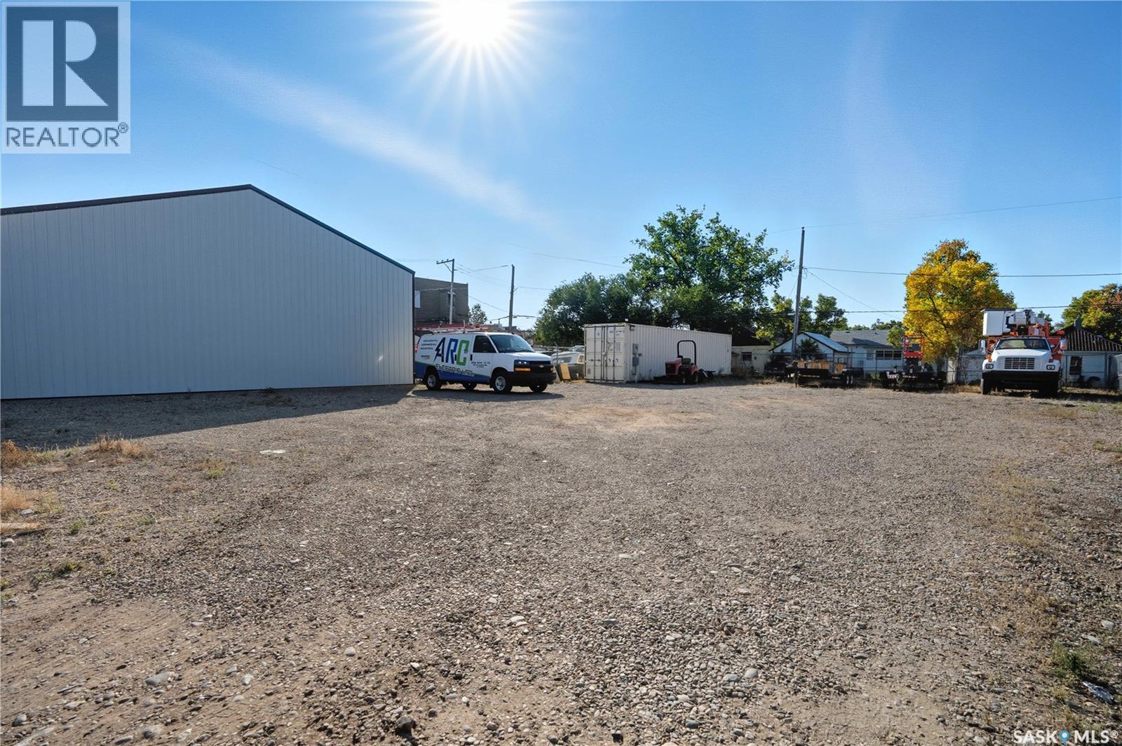 110 6th Avenue Nw, Gravelbourg, Saskatchewan  S0H 1X0 - Photo 17 - SK020039