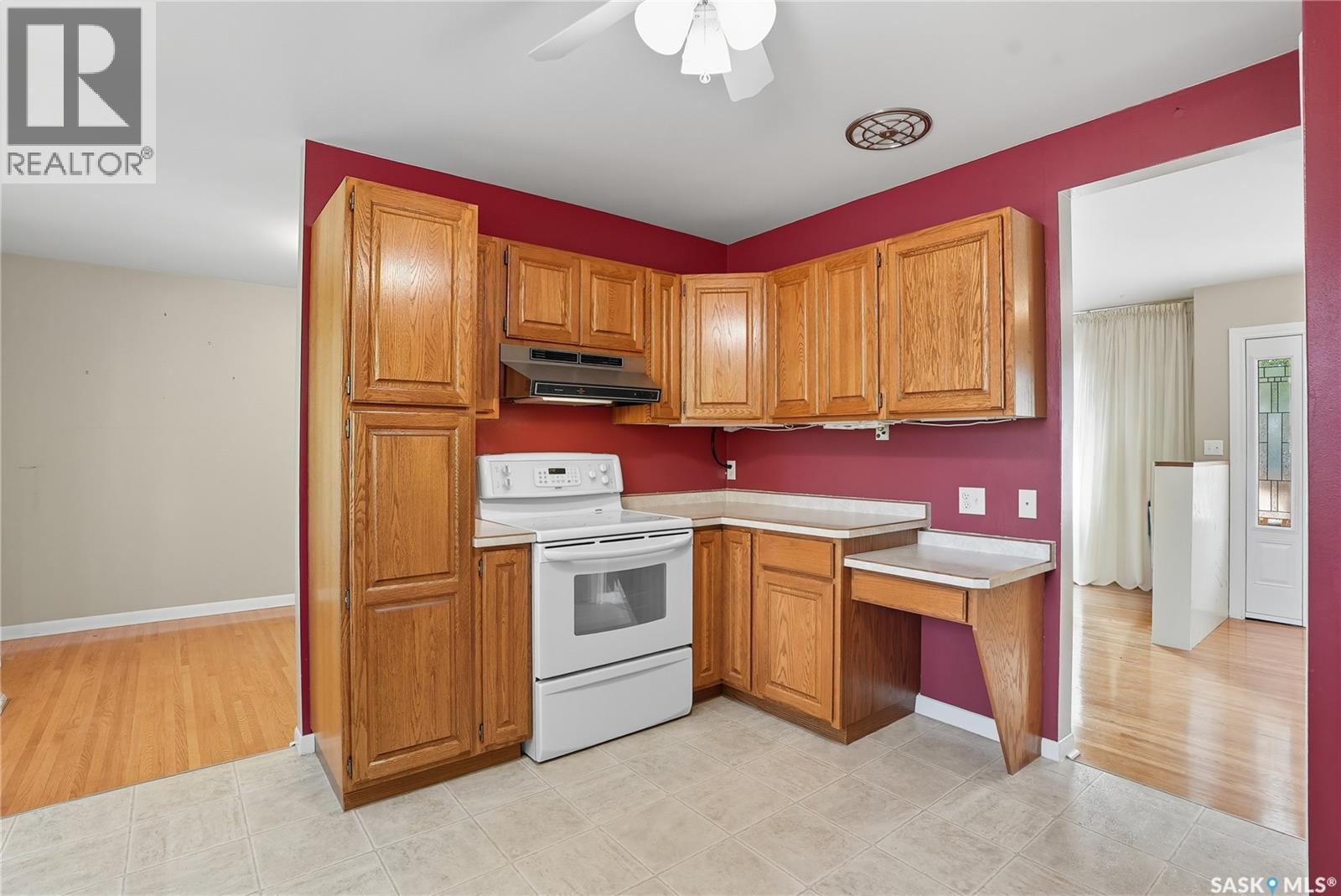 515 Garrison Crescent, Saskatoon, Saskatchewan  S7H 2Z9 - Photo 3 - SK019829