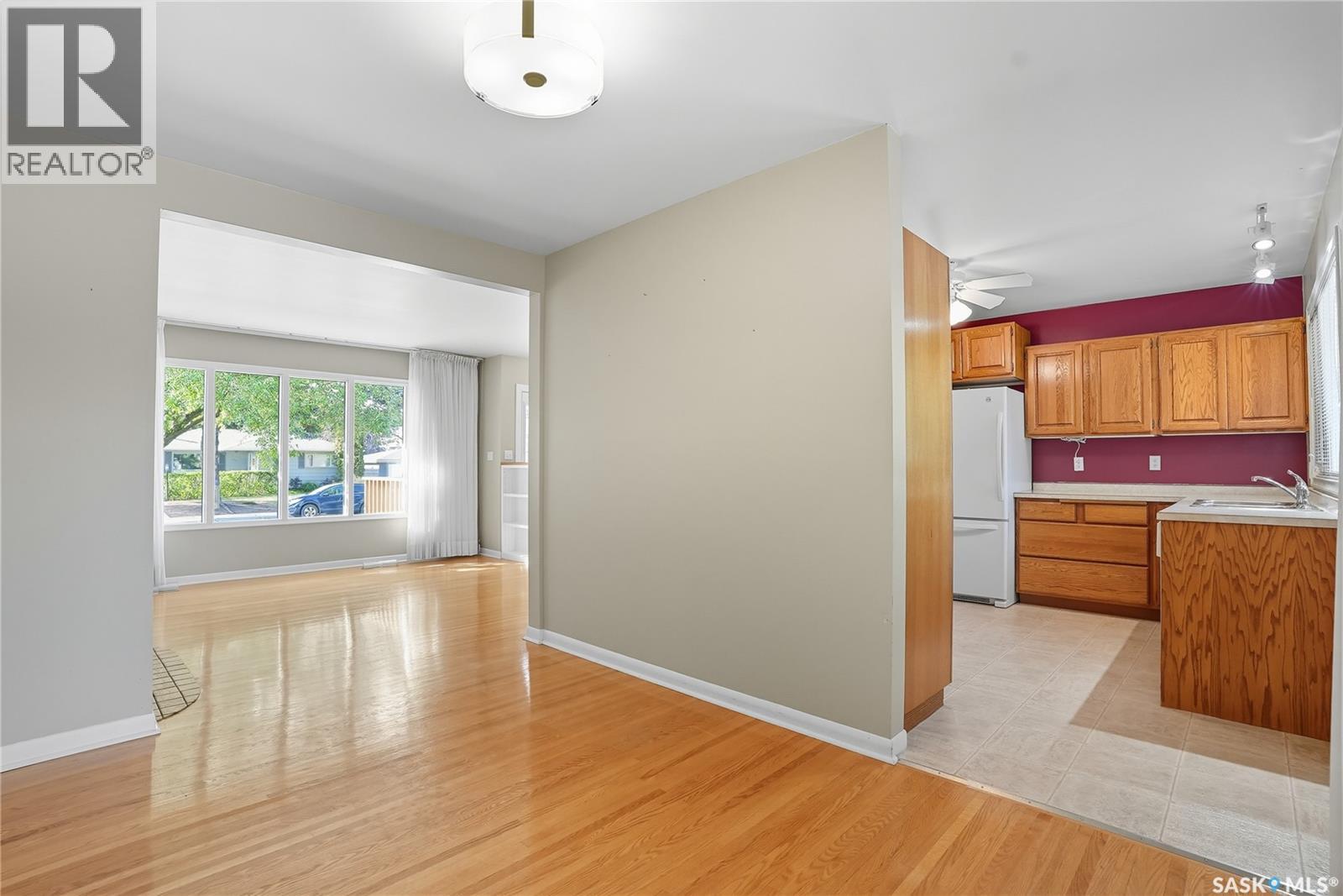 515 Garrison Crescent, Saskatoon, Saskatchewan  S7H 2Z9 - Photo 8 - SK019829