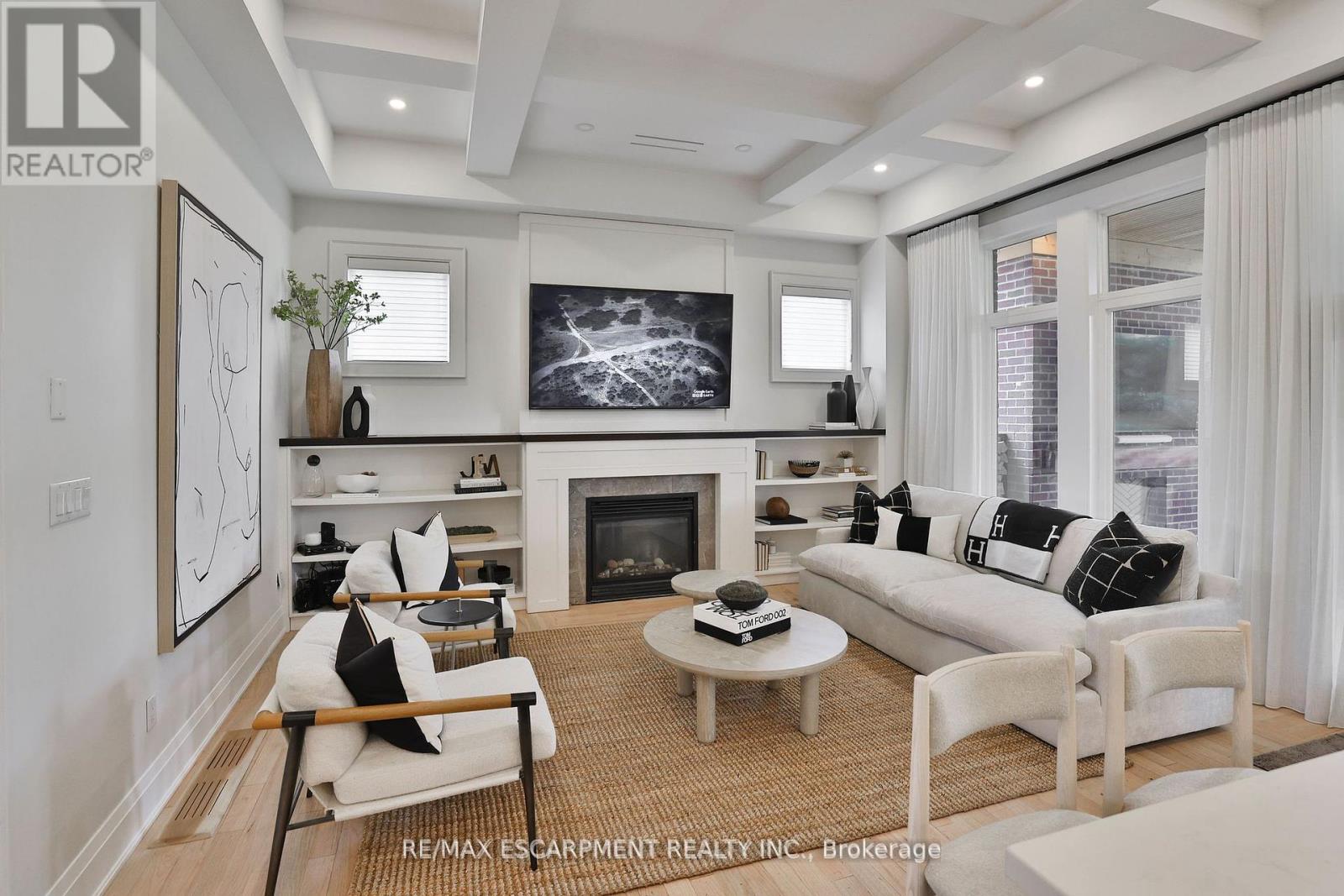 43 Mississauga Road S, Mississauga, Ontario  L5H 2H3 - Photo 21 - W12415093