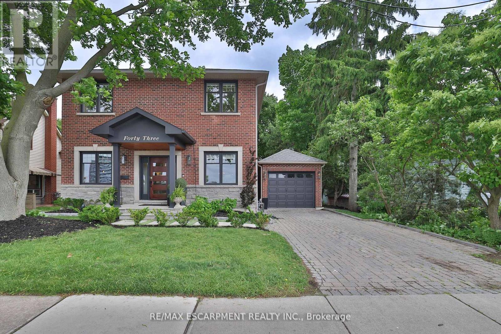43 MISSISSAUGA ROAD S, Mississauga, Ontario