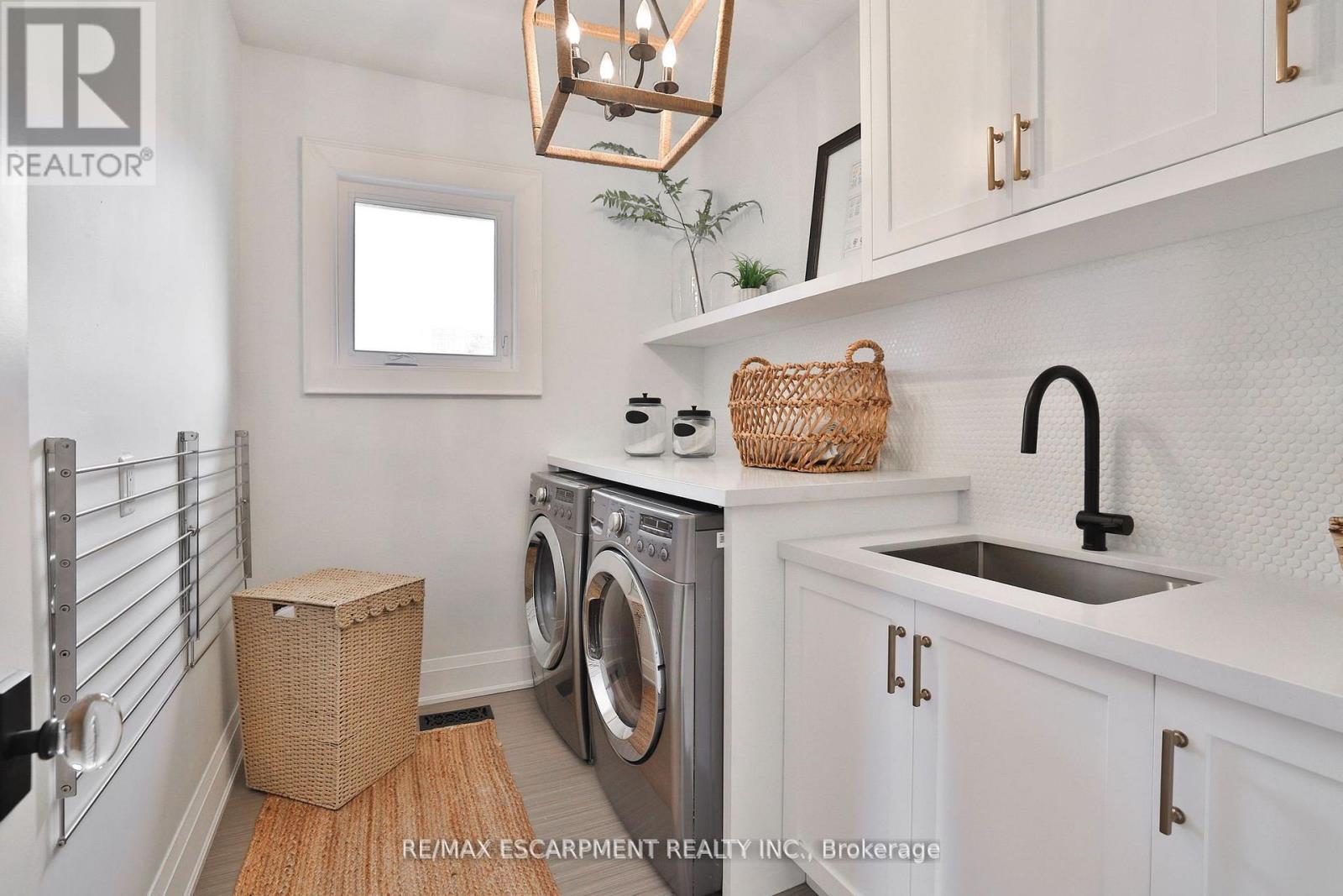43 Mississauga Road S, Mississauga, Ontario  L5H 2H3 - Photo 22 - W12415093