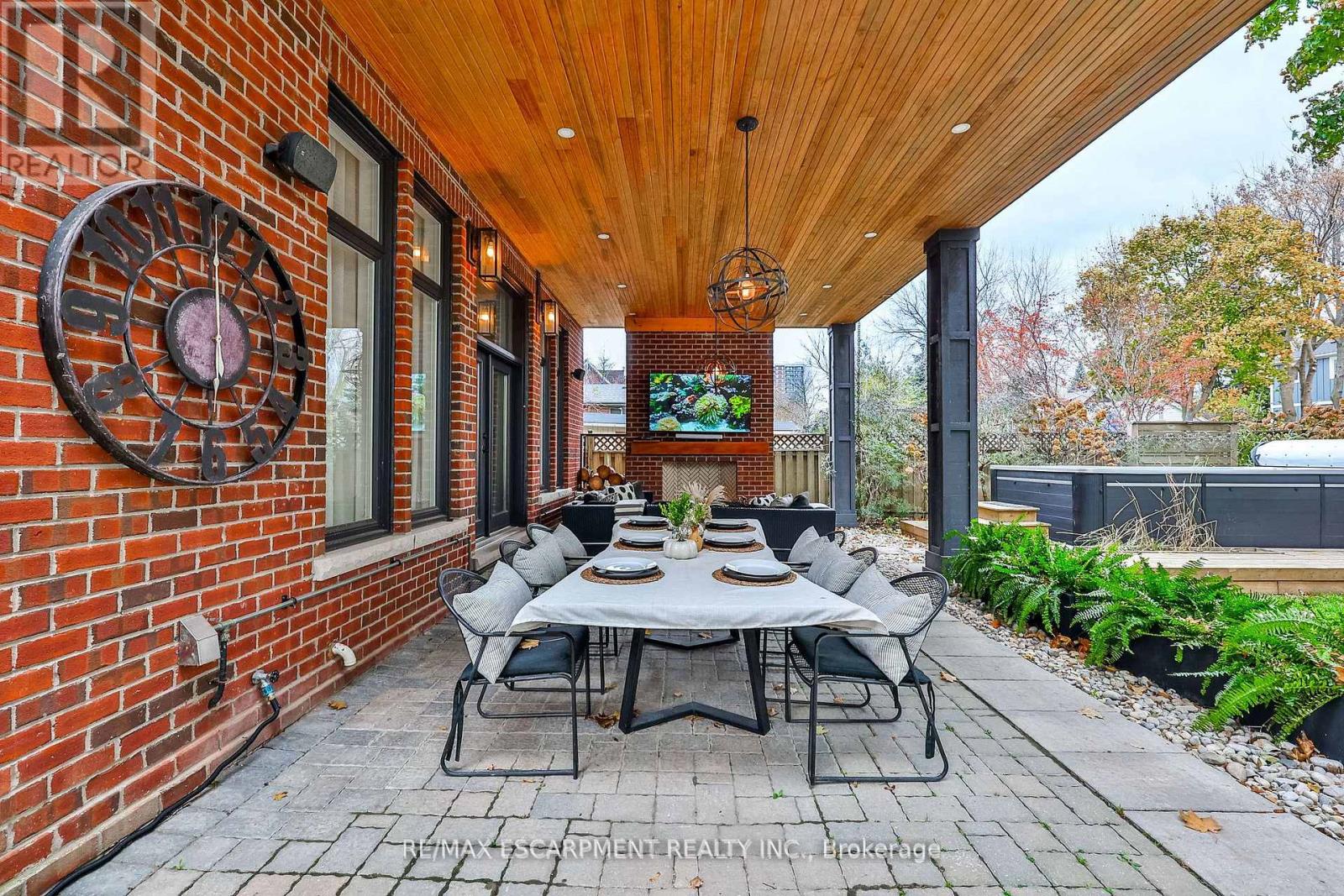 43 Mississauga Road S, Mississauga, Ontario  L5H 2H3 - Photo 44 - W12415093