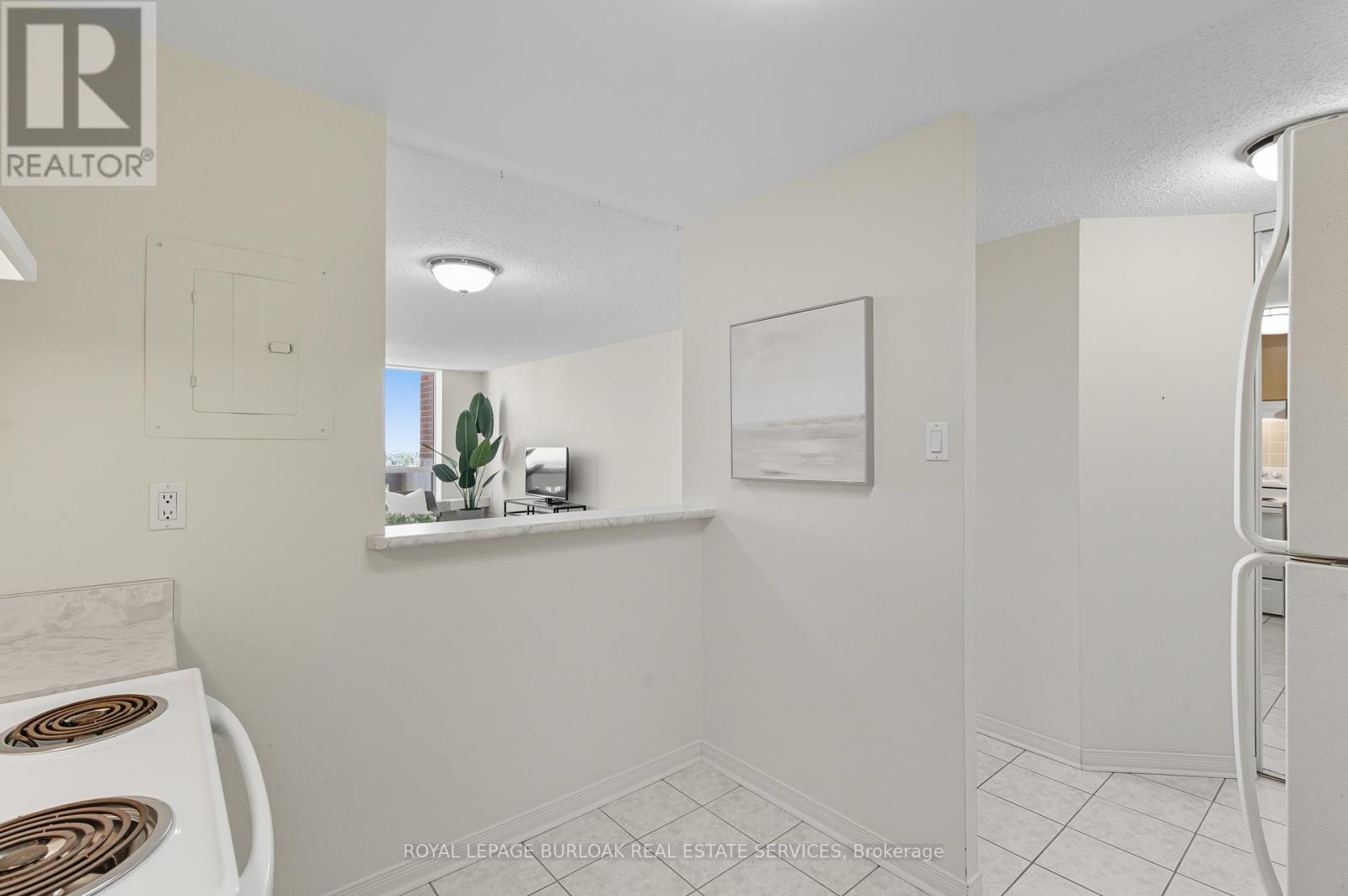 902 - 6720 Glen Erin Drive, Mississauga, Ontario  L5N 3K8 - Photo 14 - W12439959