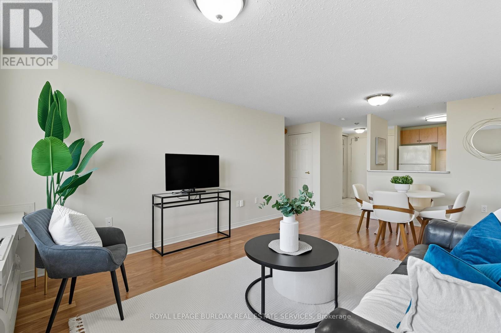 902 - 6720 Glen Erin Drive, Mississauga, Ontario  L5N 3K8 - Photo 10 - W12439959