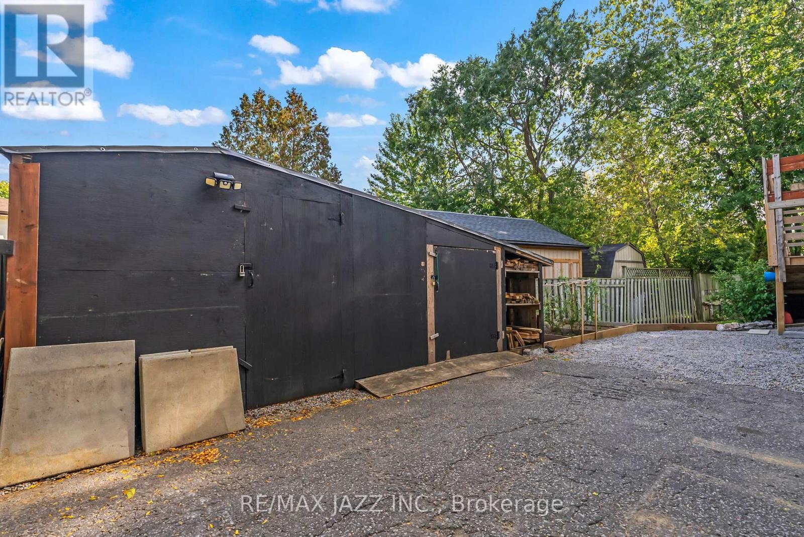 1326 Valley Drive, Oshawa, Ontario  L1J 7J7 - Photo 41 - E12443390