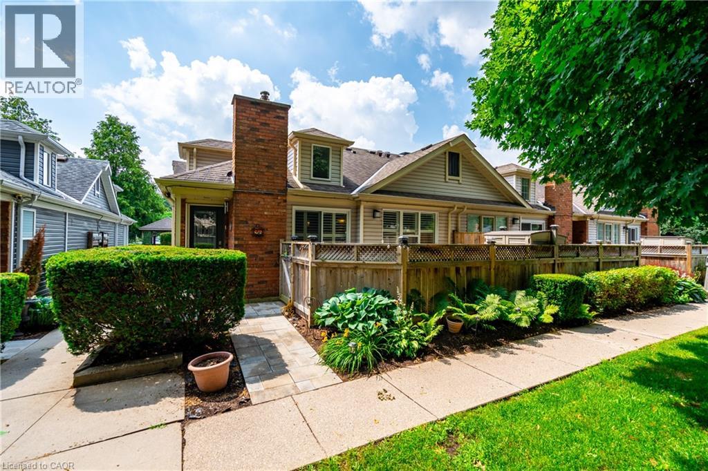 175 FIDDLERS GREEN Road Unit# 26, Ancaster, Ontario