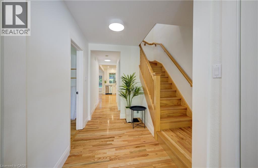 131 Belmont Avenue, Waterloo, Ontario  N2L 2A8 - Photo 4 - 40775666