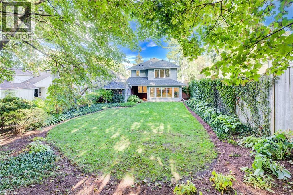131 Belmont Avenue, Waterloo, Ontario  N2L 2A8 - Photo 43 - 40775666