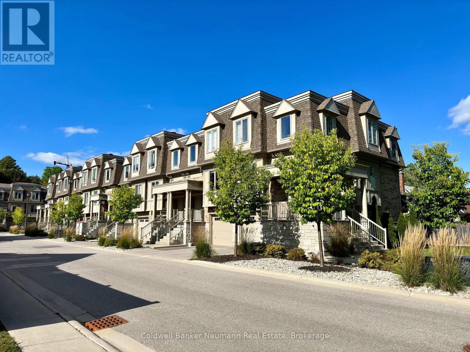 4 - 72 York Road, Guelph, Ontario  N1E 0M3 - Photo 1 - X12443394