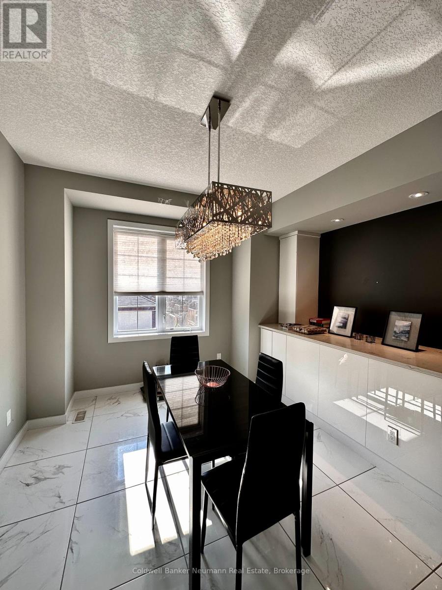 4 - 72 York Road, Guelph, Ontario  N1E 0M3 - Photo 5 - X12443394