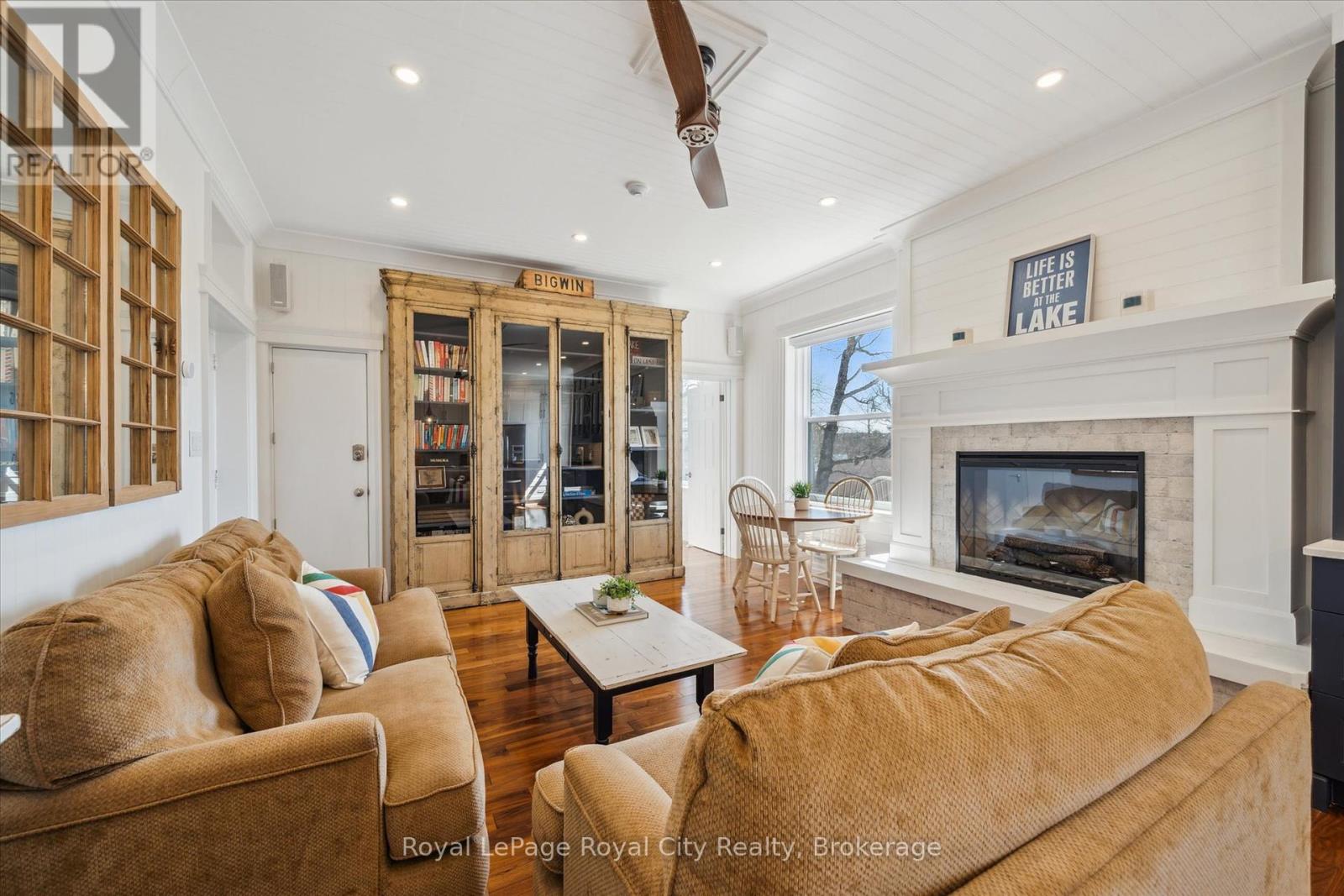 202 & 206 - 12 Bigwin Island, Lake Of Bays, Ontario  P0B 1A0 - Photo 4 - X12443406